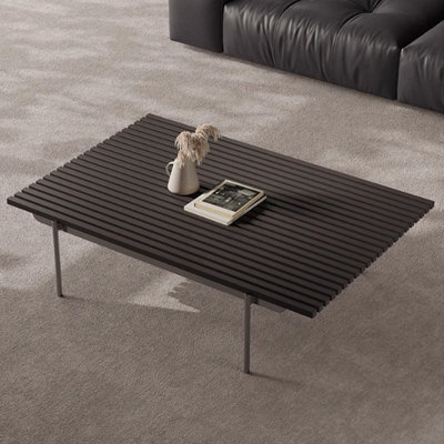 Table à thé en bois massif au design minimaliste