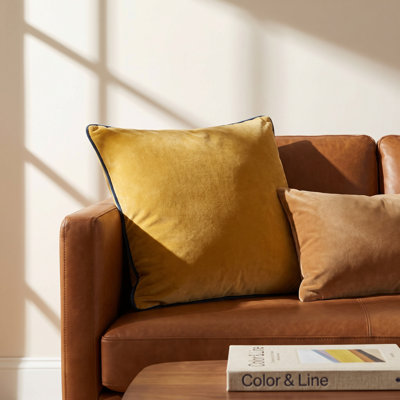  Nicholas Cotton Throw Pillow