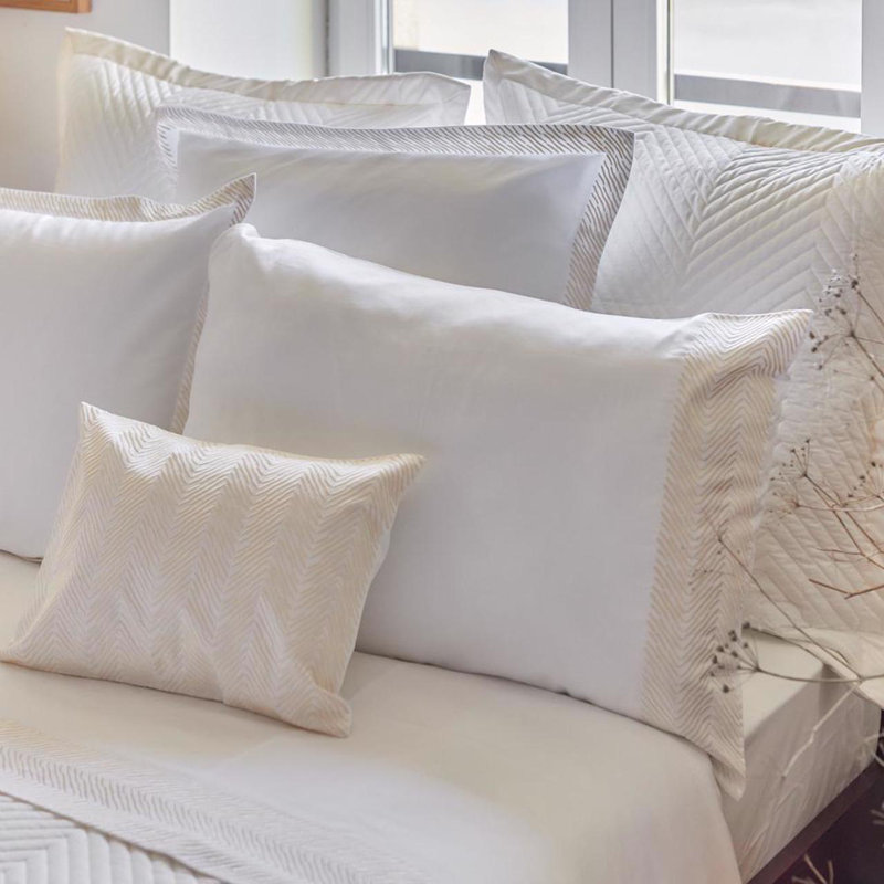 Sedona Sham, Boudoir
