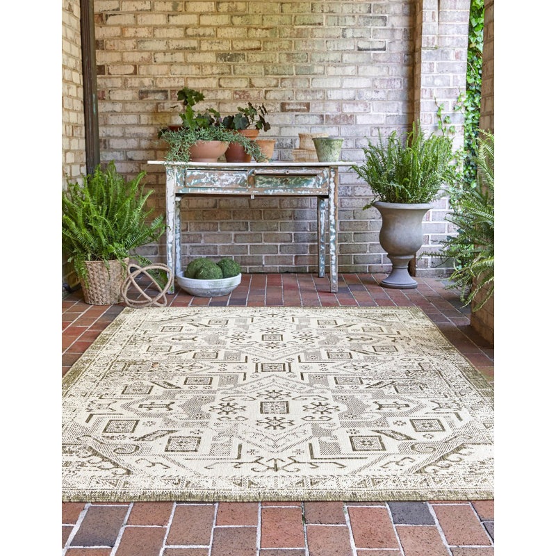 Tapis d'extérieur Chand, Rectangle 7 pi x 10 pi