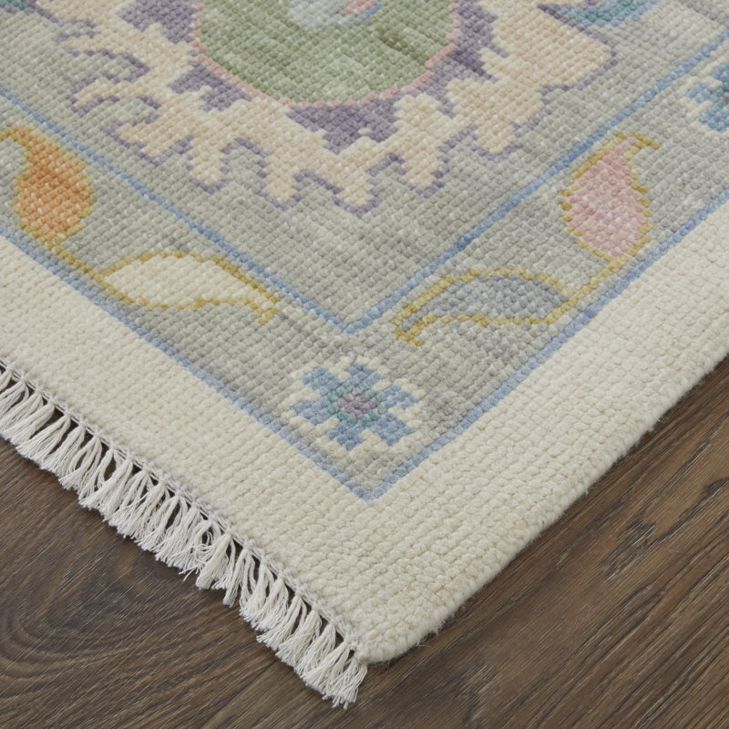 Karina Wool Floral Area Rug, Rectangle 2' x 3'