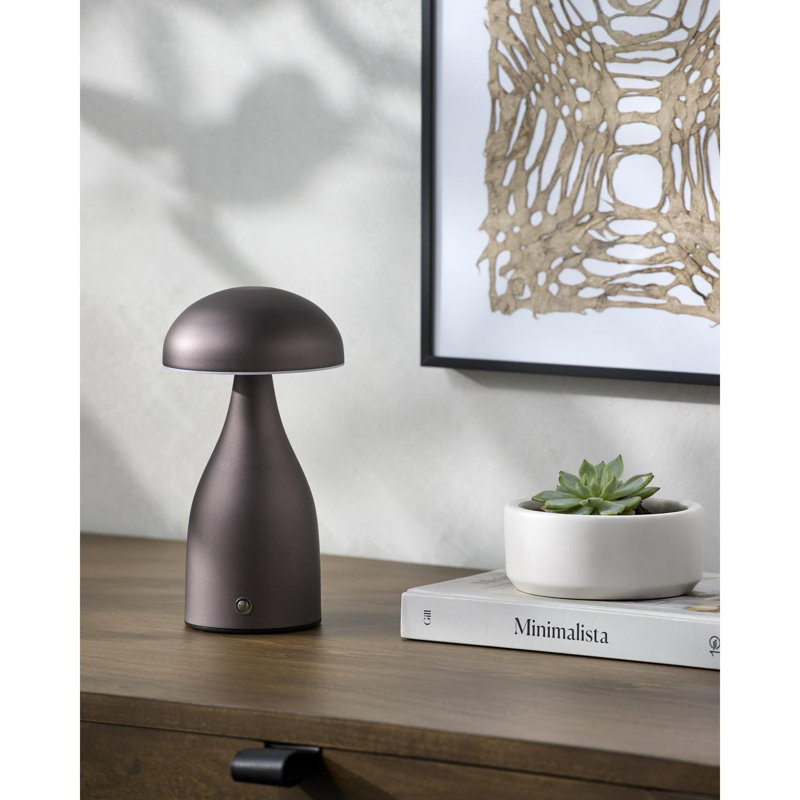 Chafdar Table Lamp