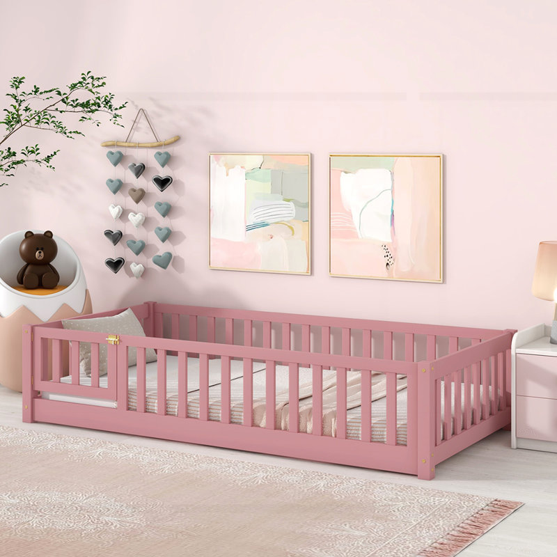 Lit plateforme au plancher avec clôture et porte, Lit simple, Rose