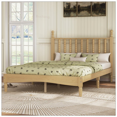 Charmant lit plateforme avec tête de lit en bois et lattes de bois intégrées pour plus de durabilité et de style