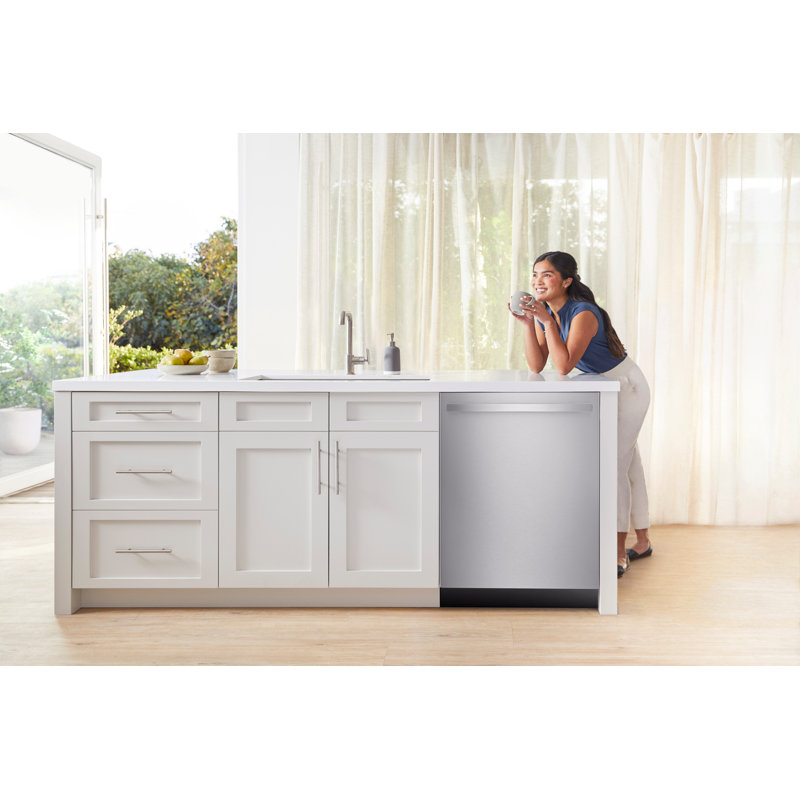 Benchmark® 24" 39 dBA Stainless Steel ENERGY STAR Certified Dishwasher