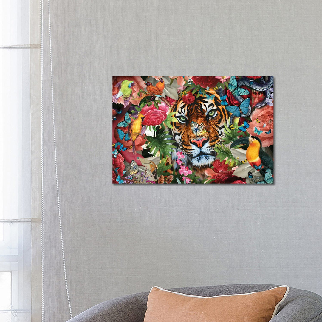 Tropische Blumen und Tiger von Claudia McKinney - Galerie-verpackte Leinwand Giclée auf Leinwand