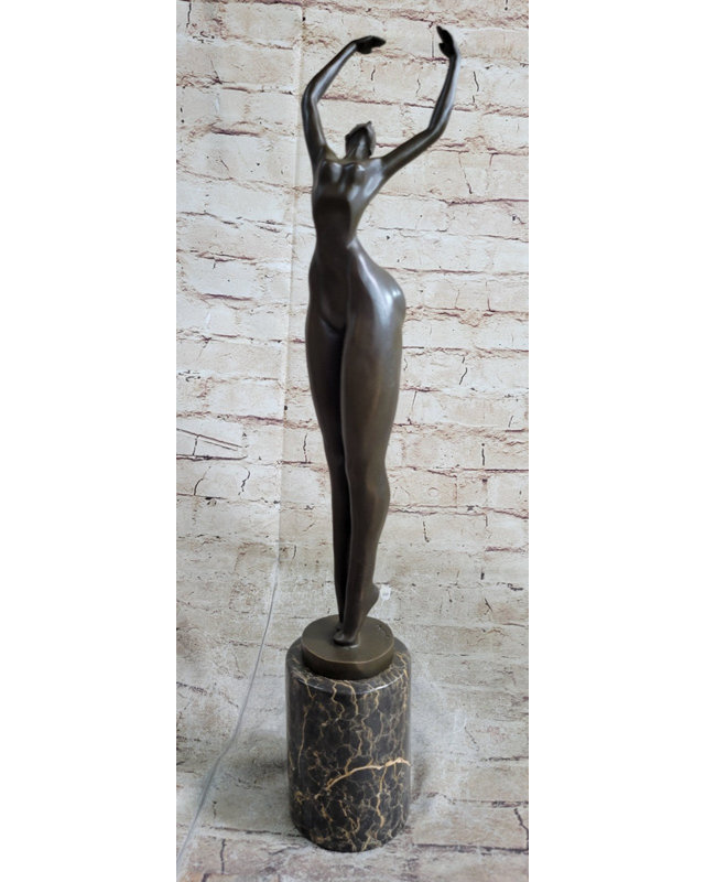 Figurines et sculptures Jontrell