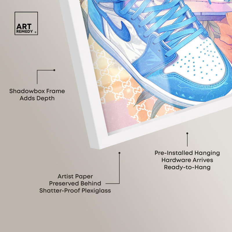 Sneaker in Bloom Shadowbox Print Sneaker, art mural par Art Remedy, H 17 po x l 17 po, Blanc