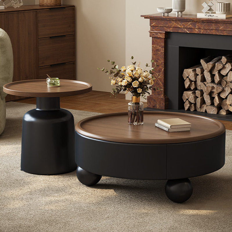 Table basse minimaliste de style Renaissance