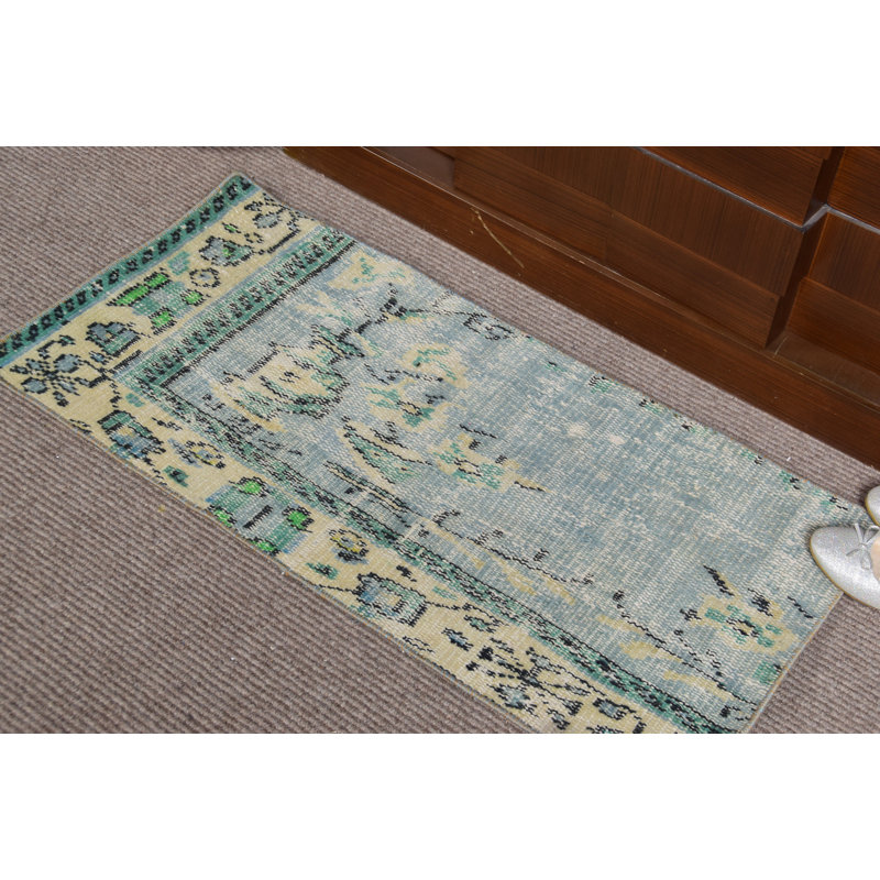 Vintage Oushak Turkish Wool Rug in Green - Small Muted Abstract Design Flatweave Door Mat