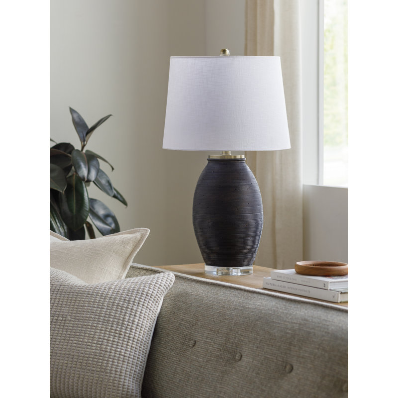 Lampe de table en béton Bystrik, Base noire / abat-jour blanc