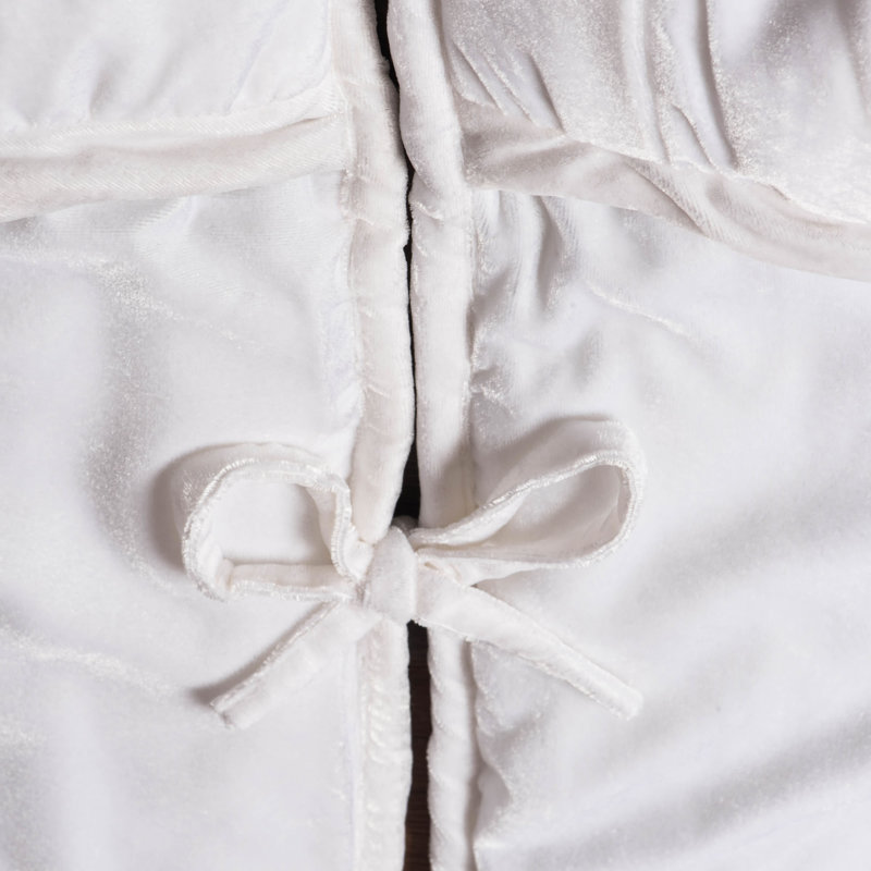 Plush Treeskirt, 72" W, White
