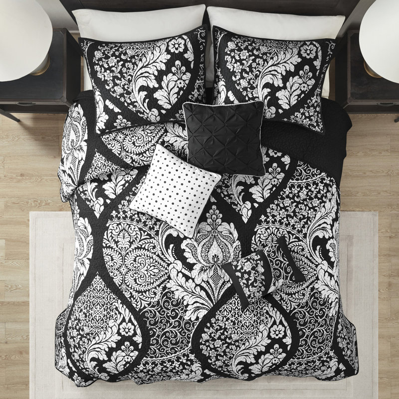 Courtepointe de 10,27 lb avec coussins décoratifs - noir, Full/Queen Quilt + 5 Additional Pieces, Black