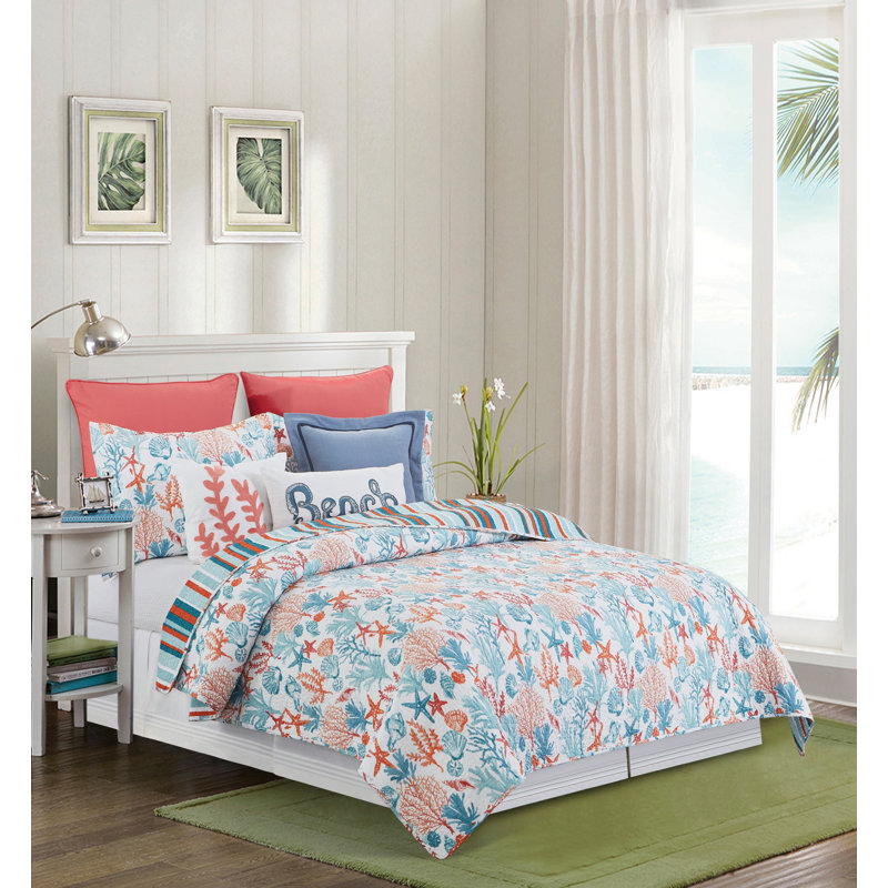 Tangerine Coast Cotton Reversible Quilt Set, Queen Quilt + 2 Standard Pillow Shams