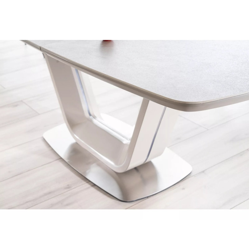 Arleen Extendable Dining Table