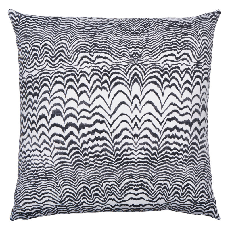 Coussin Schumacher x Trina Turk, 22 po x 22 po, Noir