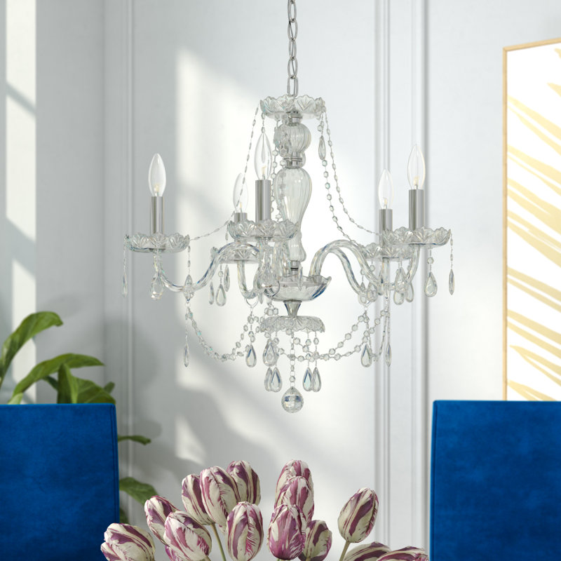Lustre traditionnel / classique à 5 lumières de style bougie Swavar