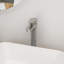Robinet de lavabo vasque à poignée simple en nickel brossé