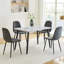 Ensemble de table et de chaises. Table à manger rectangulaire moderne, pouvant accueillir de 4 à 6 personnes. Comptoir en verre trempé blanc + panneau de fibres à densité moyenne inférieur, assorti à 4 chaises de salle à manger en lin et coton gris foncé avec pieds en métal.