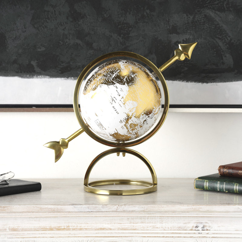 Globe terrestre en métal Mahairir, H 15,1 po x l 14 po x P 6,7 po