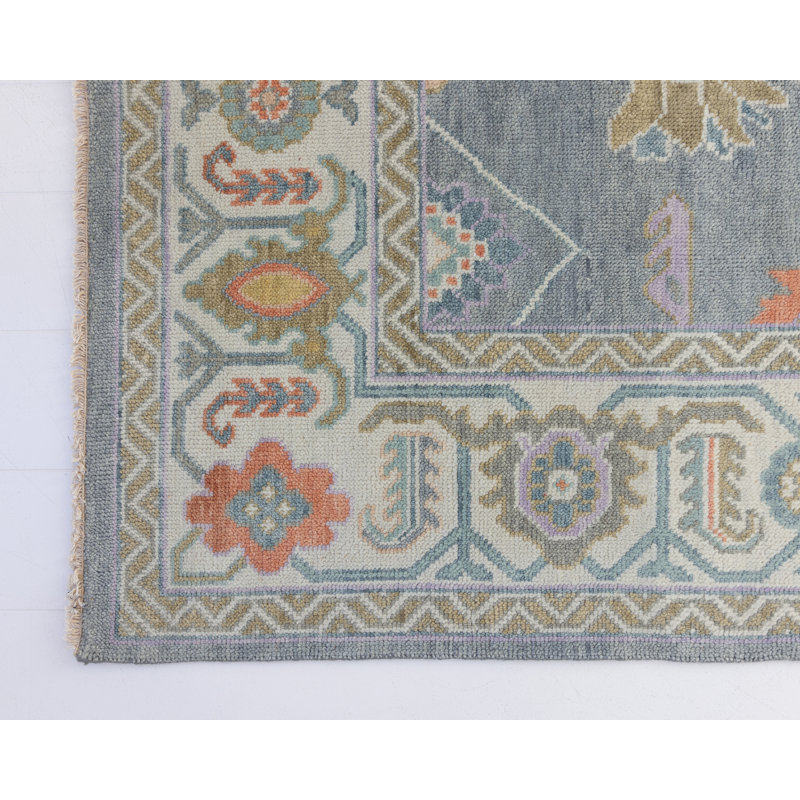 Hattie Hand Knotted Wool Trellis Area Rug, Rectangle 6' x 9'