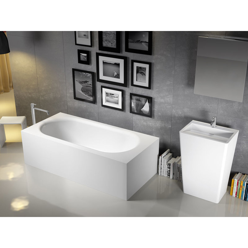 x Soaking Acrylic Bathtub