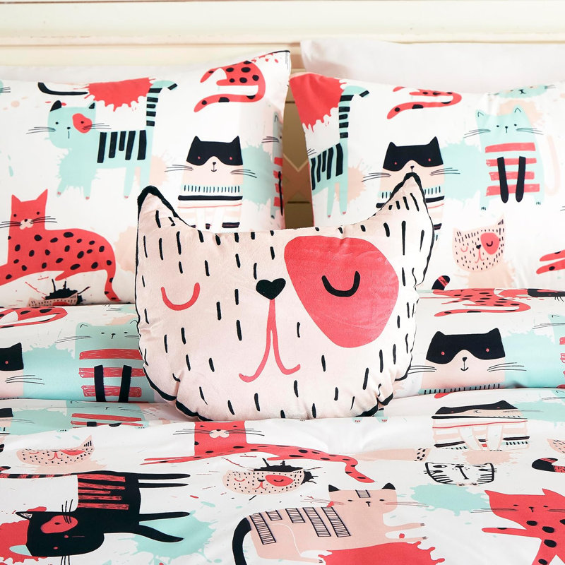 Whimsical Cartoon Cats Full/Queen Microfiber Comforter Set