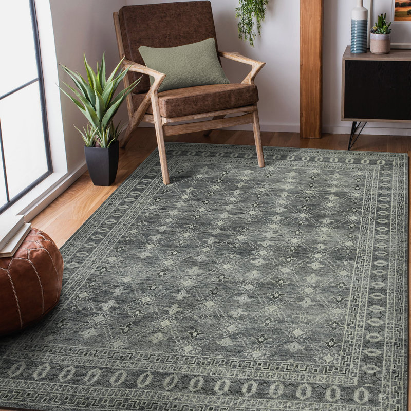 Gray Hand-Knotted Wool Oriental 2' x 3' Area Rug