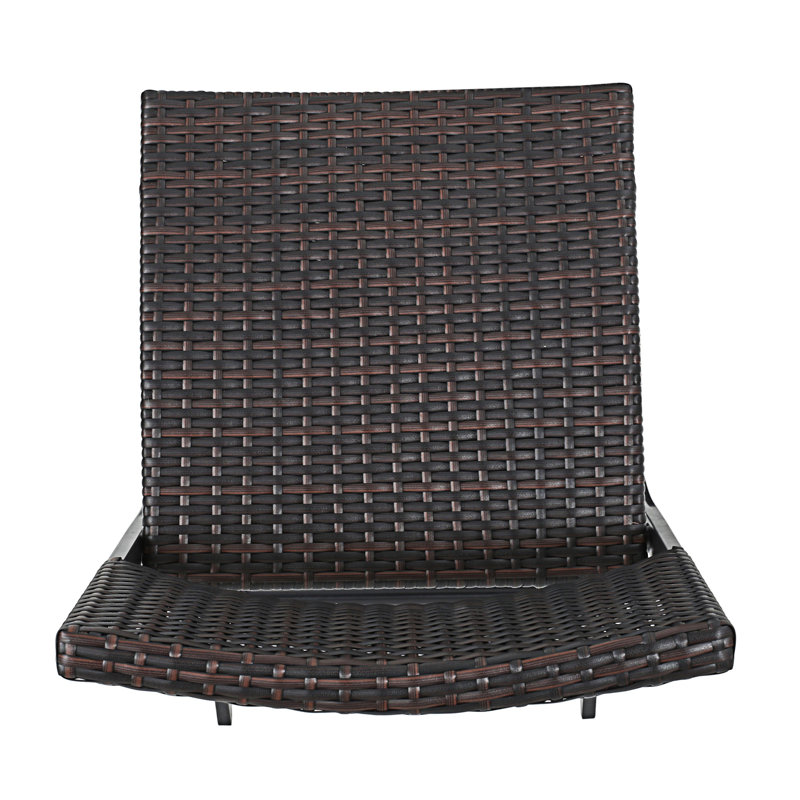 Chaise pliante en osier pour l'extérieur