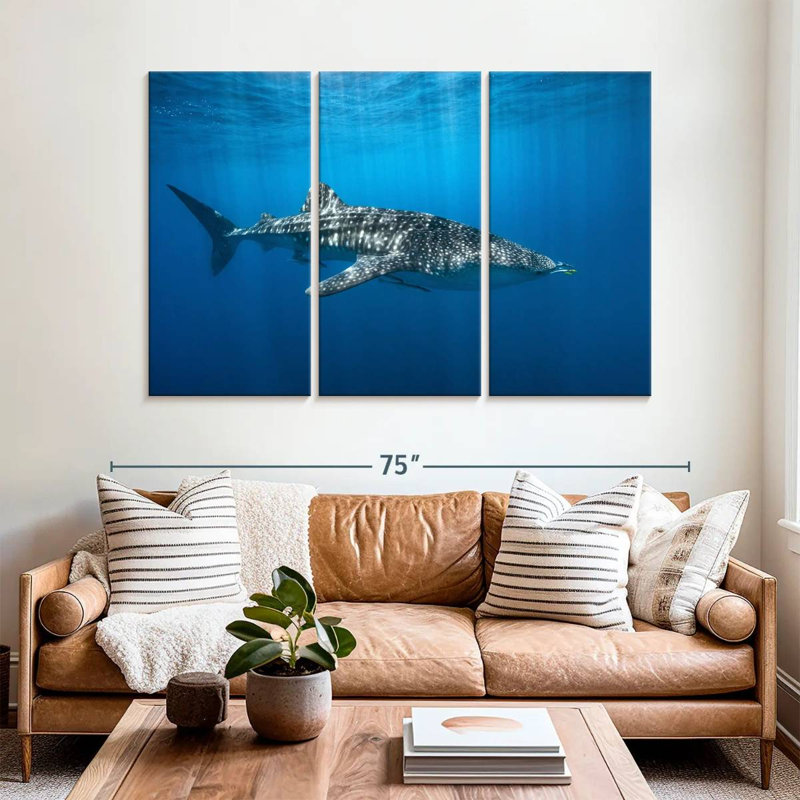 Baleine Brampt dans le bleu, H 42 po x l 65 po