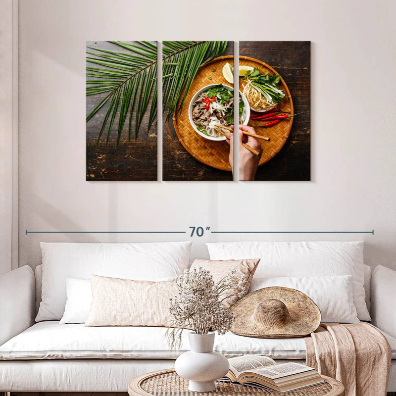 Yarlin Pho Bo, 28" H x 45" W