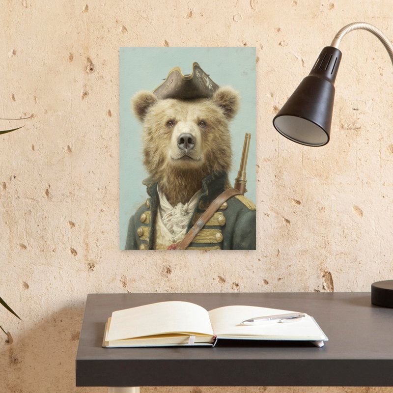 «Regal Bear», H 18 po x l 12 po