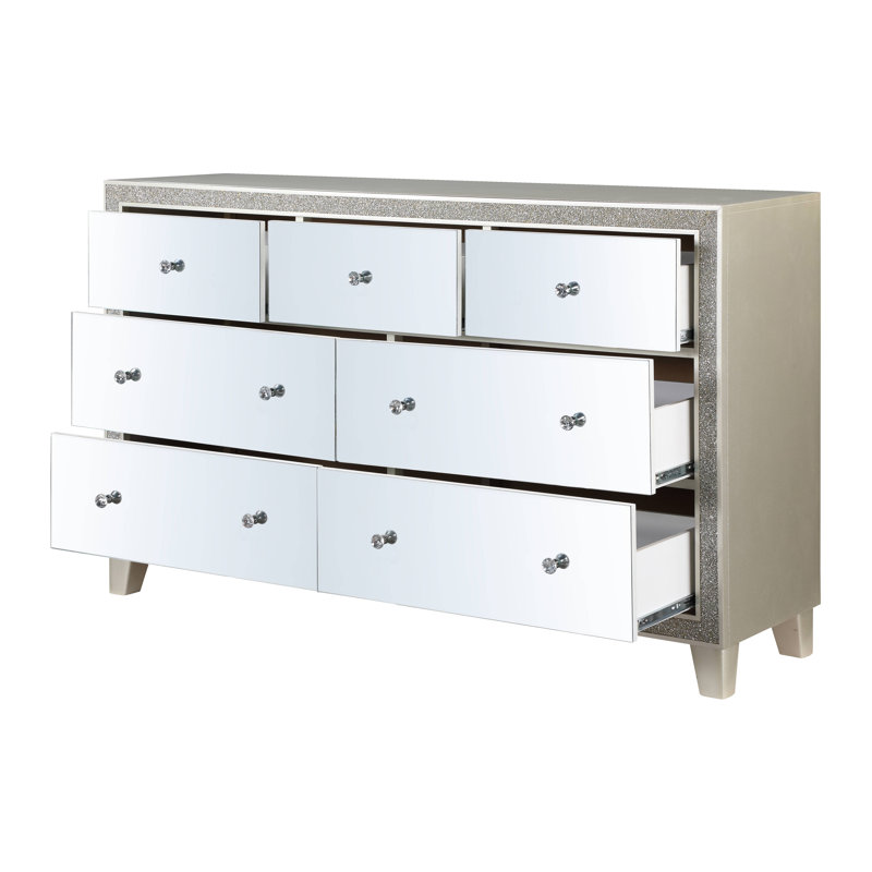 Commode à 7 tiroirs l 62,6 po Ixayana