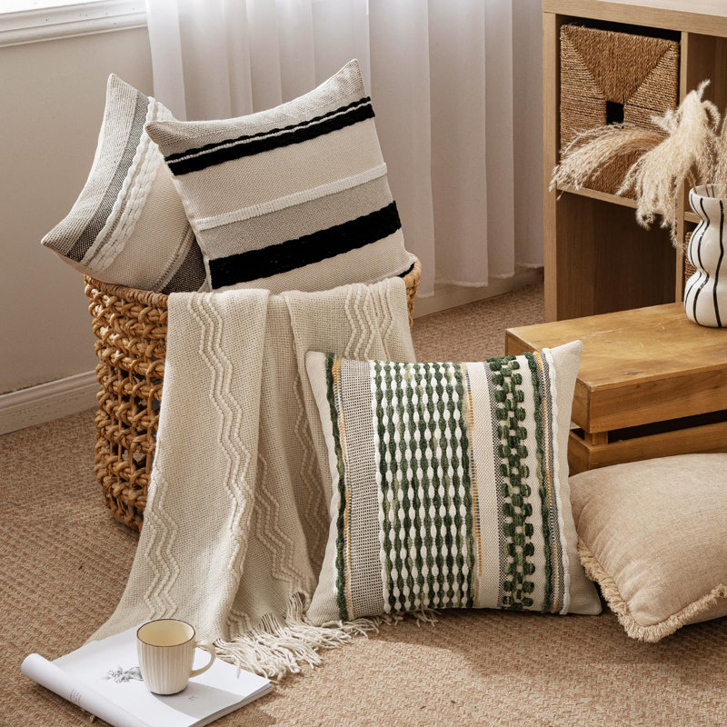 Paquet de 2 housses de coussins décoratifs Boho 18X18 Housse de coussin de style campagnard avec taies d'oreiller en chenille rayée Housse de coussin carrée pour canapé-lit, rayures vert olive