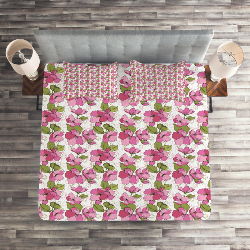 Farmhouse / Country Polyester Floral Coverlet, King Bedspread + 2 Shams, Pink/Green Floral