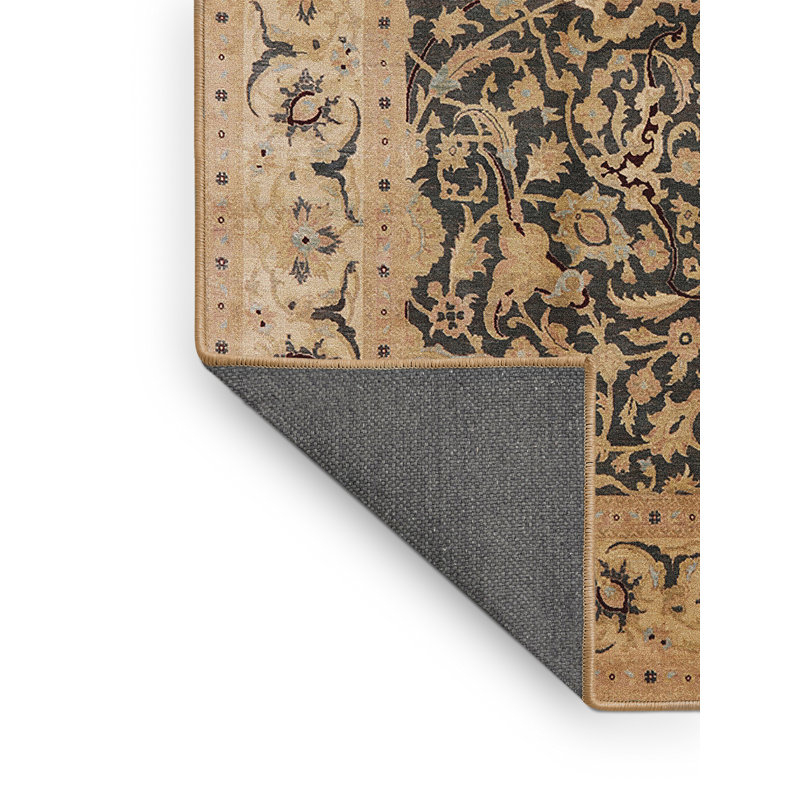 Saer Oriental Indoor Rug, Rectangle 4' x 6'