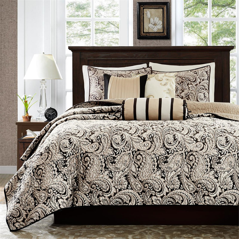 Full Black Microfiber Reversible 7-Piece Quilt Set