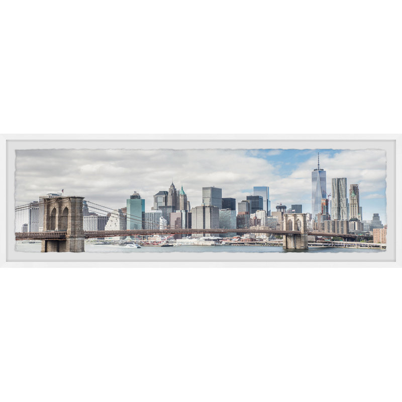 «Bridge and the City» - Impression sur papier encadrée, H 15 po x l 45 po