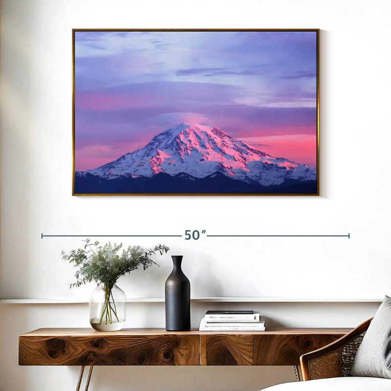 Mont Rainier, coucher de soleil rose, Cadre flottant doré, 40 po x 27 po
