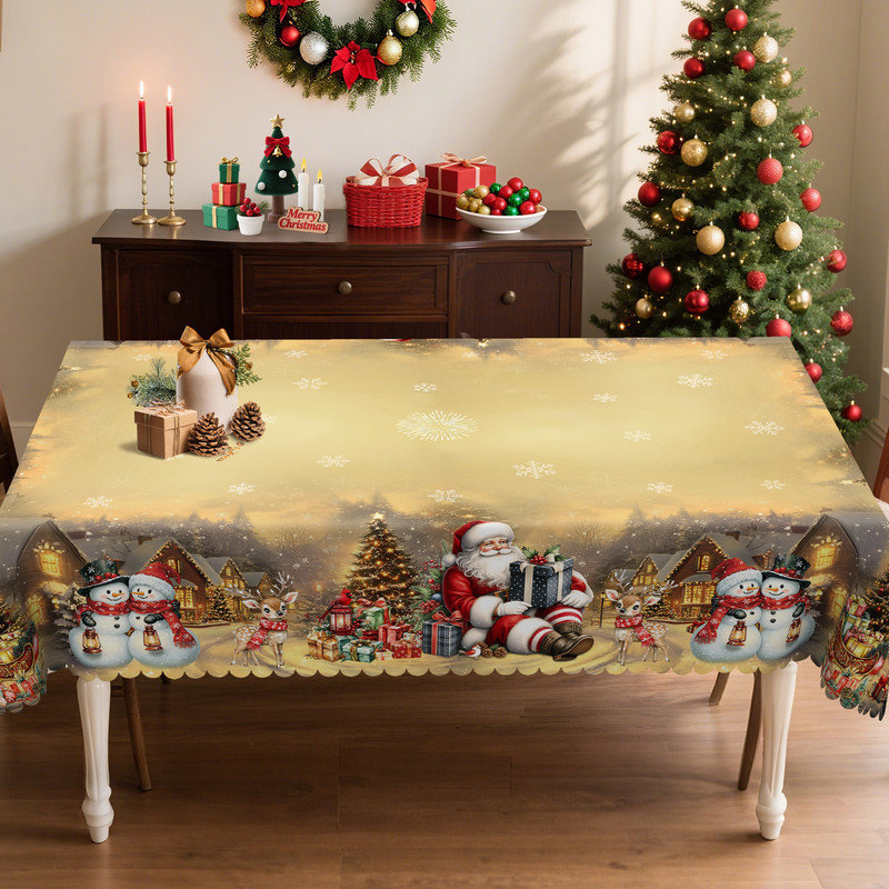 Nappe beige en polyester à motif de père Noël, L 70,8 po x l 55,12 po