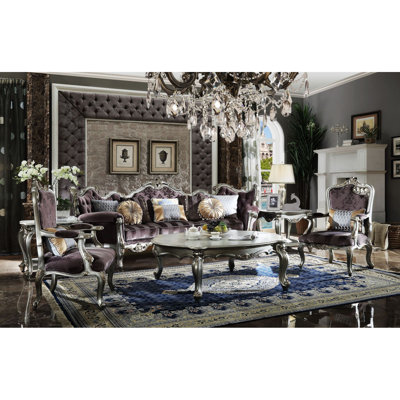 Table de bout charmante de style antique à une tablette pour un décor polyvalent