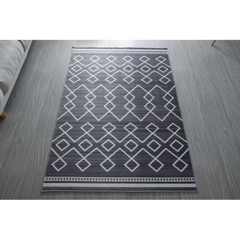 Jeudy Geometric Indoor Rug, Rectangle 4' x 6'