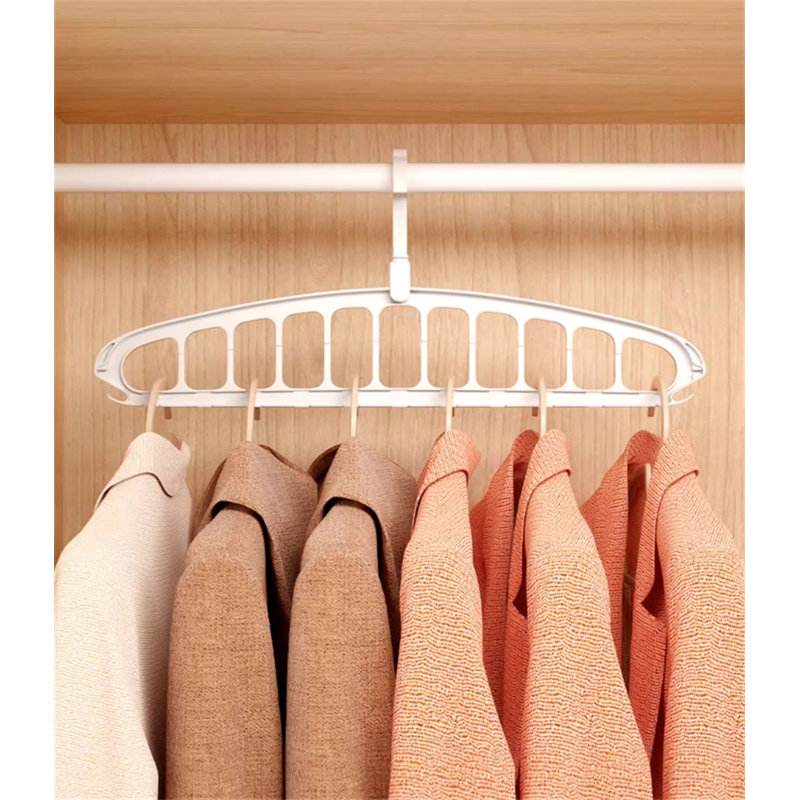 Cintre en plastique antidérapant pour robe / chandail / chandail Nwamah, 1