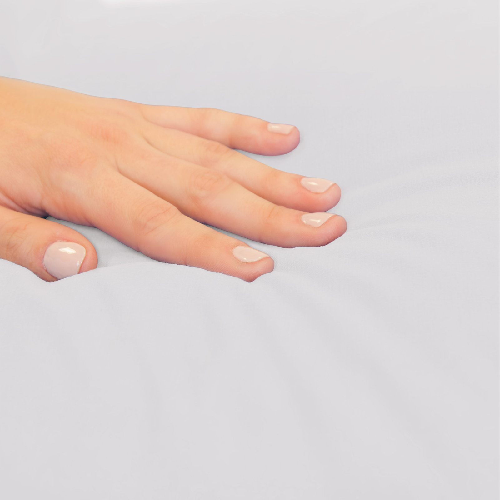 Modern Living 300 Thread Count 100% Cotton Sateen Sheet Set, True White, Full Flat Sheet + 1 Fitted Sheet + 2 Pillowcases