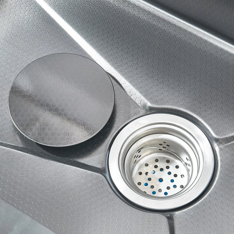 Évier de cuisine en acier inoxydable avec robinet à cascade 24 po