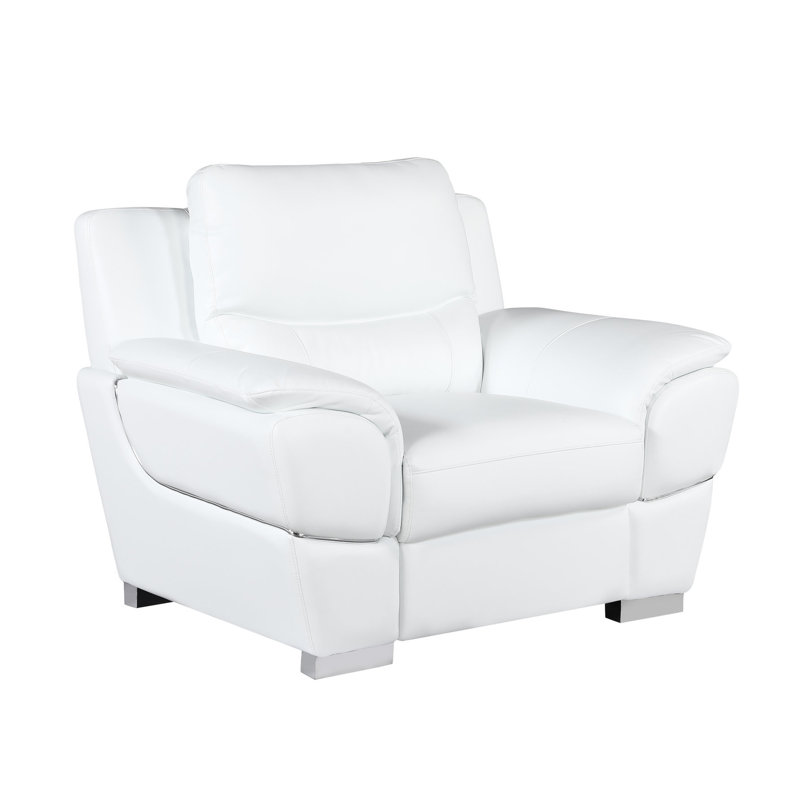 Chaise en cuir avec structure en bois massif et rembourrage en mousse haute