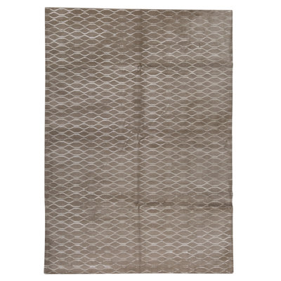 Hand Knotted Area Rug in Castle