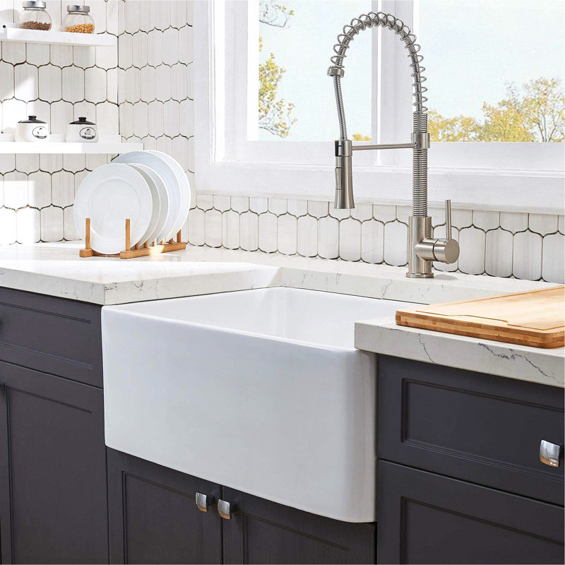 Fireclay 33" L X 20" W Farmhouse Kitchen Sink With Grid And Strainer