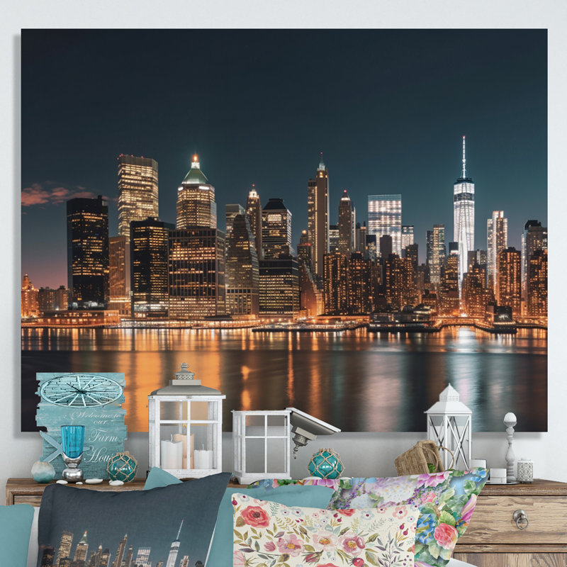 «Reflection of New York City at Night», reproduction sur toile, H 34 po x l 44 po x P 1,5 po, Toile tendue