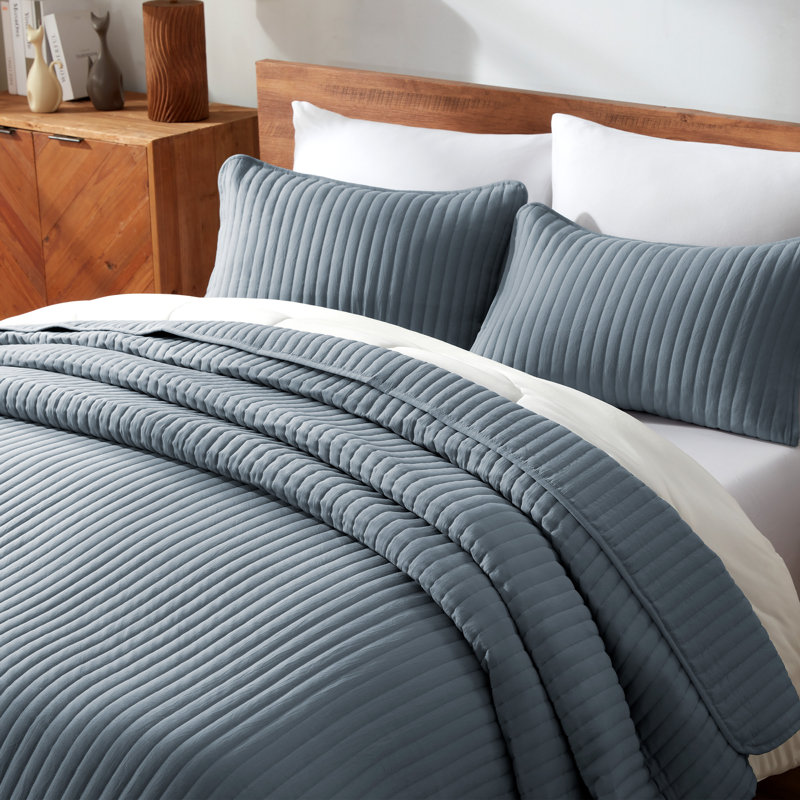 Straight Stitch Vintage Washed Quilt Set, Blue Straight Line, Full/Queen Quilt + 2 Standard Shams
